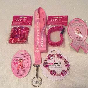 Breast cancer items.  Nice bundle🌸👛🌸🌸🌸🎗🎗